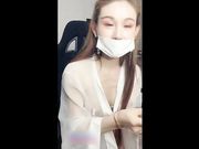 网红脸苗条嫩妹穿透视装开播按摩棒插穴自慰