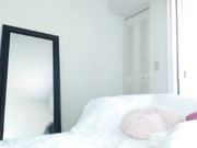 酷似芭比的超可爱极品粉嫩小美女诱惑自拍