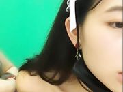 很火的极品美女贝贝喊来了她闺蜜跳蛋插穴一起自慰