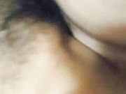 娇妻饥渴扑倒骑坐鸡巴上扭动起来裤子都不脱就开操