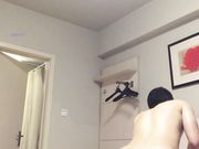 云盘泄密流出某高校泡妞达人卷毛和三个女炮友自拍性爱视频