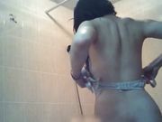 摄像头偷拍老婆的表妹洗澡身材还不错逼毛很性感值得撸一发 720P高清