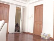 妈妈刚回家儿子就迫不及待在客厅强行插入