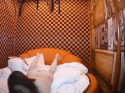 中年男约了位丰满气质的大奶少妇酒店迫不及待开操,干的相当激烈