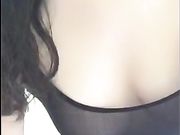 网红主播邻家小妹和闺蜜大冷天开着暖灯在宿舍疯狂嗨