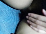 人不可貌相外表清纯的妹子居然和男友玩肛交