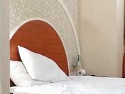 怎么又是你，今天没上班小梅国内会所嫖妓先给钱后办事爆插网红脸大波妹