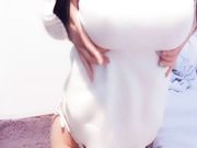 跳蛋塞入穴内另加水晶棒淫语挑逗水声清脆白浆泛滥