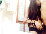 漂亮女神老师洗手间偷偷和第一次来家的男友肏逼自拍,强忍着兴奋不敢大叫!