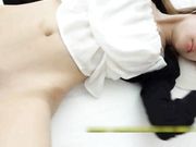 掀起连衣裙脱掉T裤一路干到客厅在干到床上再到厕所里，被干的委婉呻吟