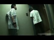 哥俩潜入白富美家偷窃还强干她