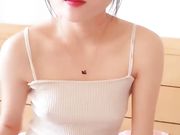 颜值不错苗条红唇妹子双人啪啪 脱光光口交舔JJ上位后入抽插