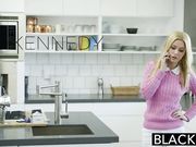 苗条小美女纯纯气质挡不住看了就鸡动想插大屌搞起来刺激性奋啊