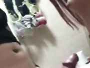 风骚妖精熟女TS爱美兰亭，卫生间厕所激情艹女人