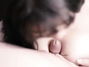 美少妇在家淫欲高涨，让其男友穿着紧身内裤回家啪啪。