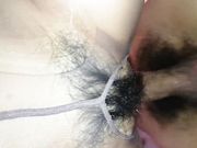 穿亮丝古典旗袍极品美眉饥渴舔