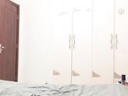 探花大队长约炮良家少妇，撕破丝袜内裤都没脱就草上了