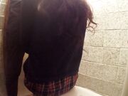 厕所摄像头偷拍到小情侣激情打炮