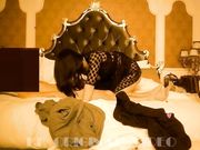 KK哥（富一代CaoB哥)-豪华套房大战94年极品美女主播长腿黑丝骚浪翘臀肉肏中出完整版