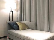 小宝寻花约了个长相甜美极品大奶妹子啪啪，深喉口交抽插猛操