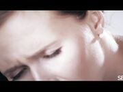 SEXART精品大作极品女神乌克兰美女克鲁兹勾引家具安装工啪啪啪