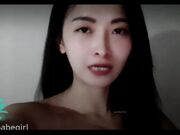 极品女神好心帮忙粉丝破处 无套抽插粉穴随便操 粉丝没忍住不小心居然内射我