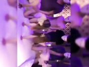 台湾新蓝国际年终聚会淫乱8P流出 各式乱操 淫声不断 各式姿势 抽插狂欢