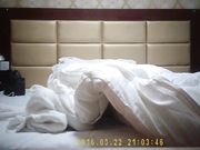 猥琐眼镜男约啪素雅连衣裙长发姐姐 按倒各种搞妹子的肉体