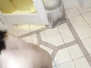 處女喪失在去年豐滿的爆乳有男友說著關西腔的清楚系調理師